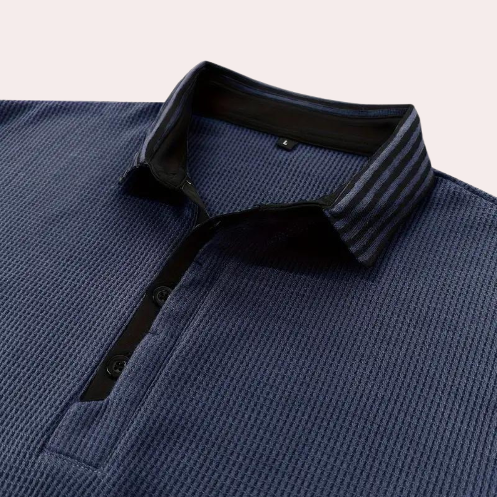 Casual men's short-sleeved shirt for summer
