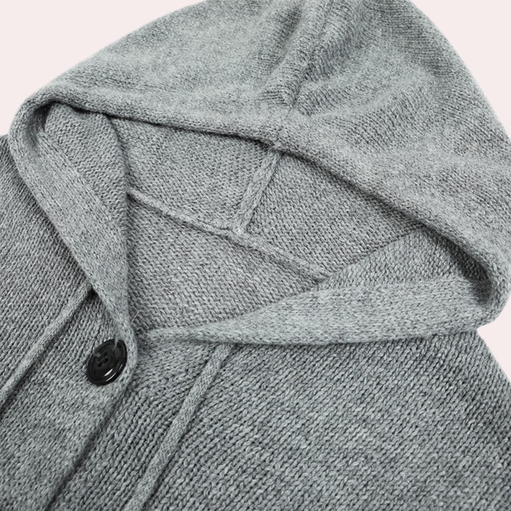 Comfortable women's cardigan for summer