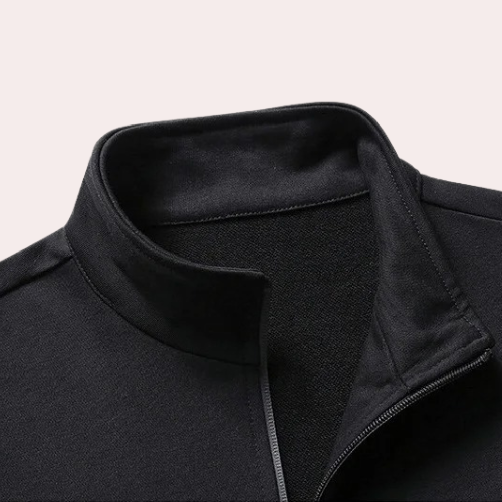 Comfortable men's tracksuit for summer