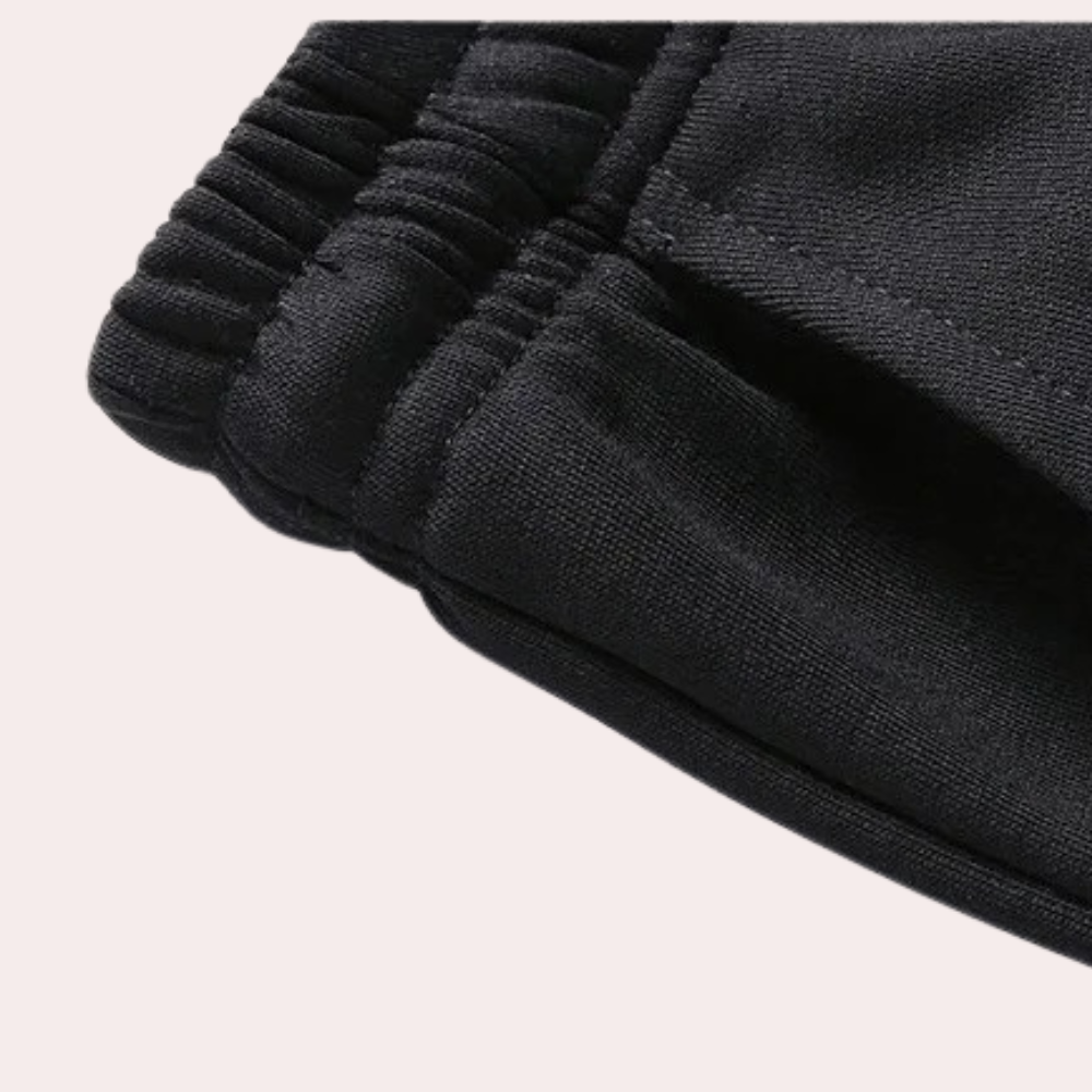 Comfortable men's tracksuit for summer