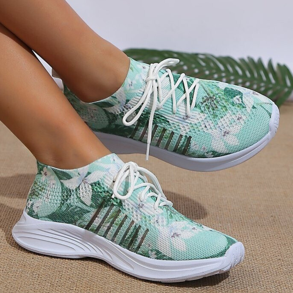 Stylish and Lightweight Summer Women's Sneakers