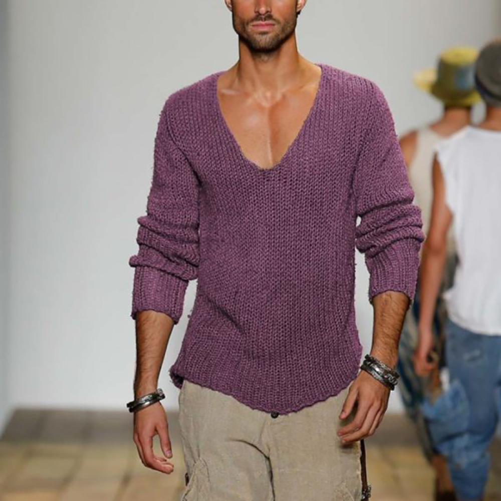 Casual men's sweater with v-neck for summer