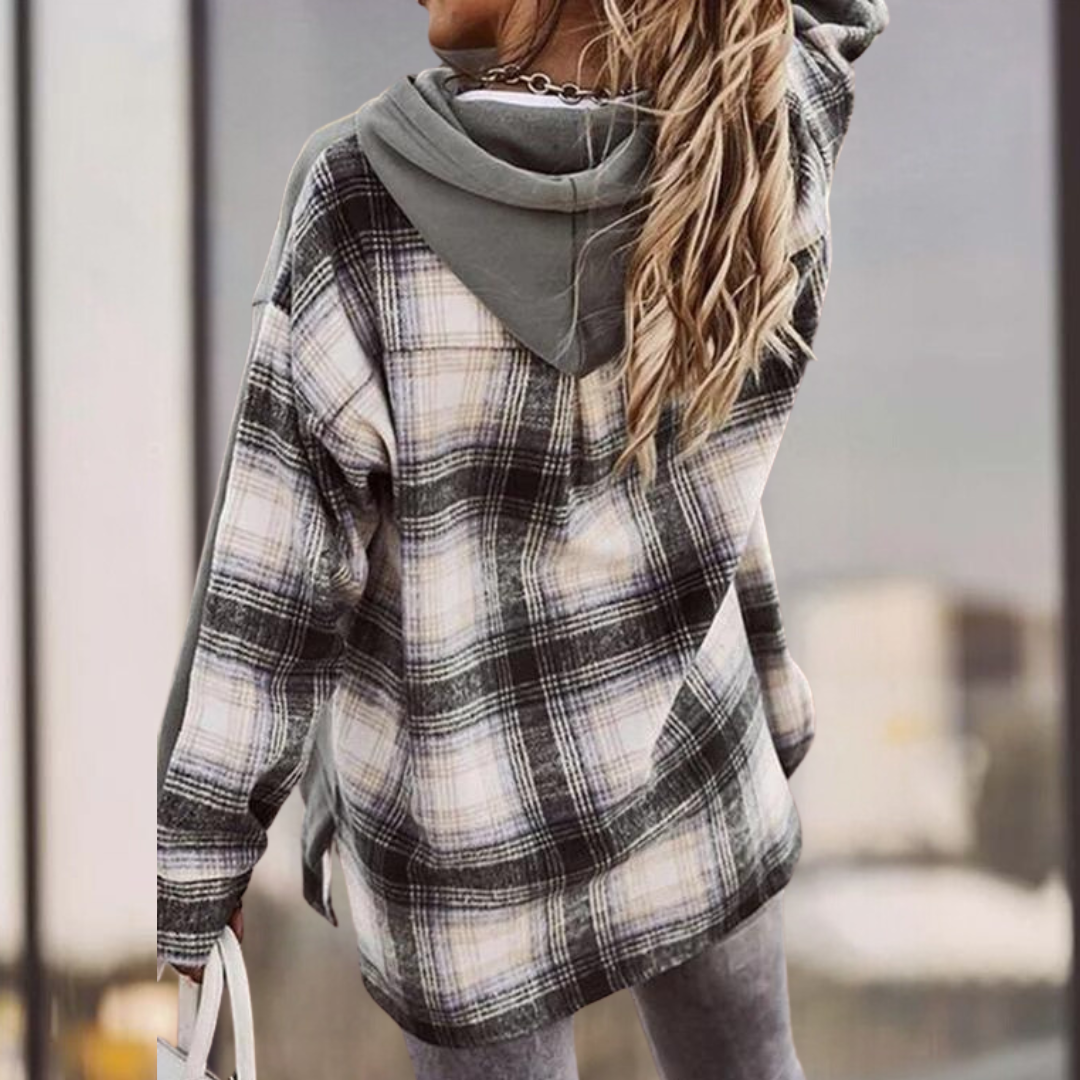 April - Elegant Long Sleeve Jumper in Patchwork Design for Summer