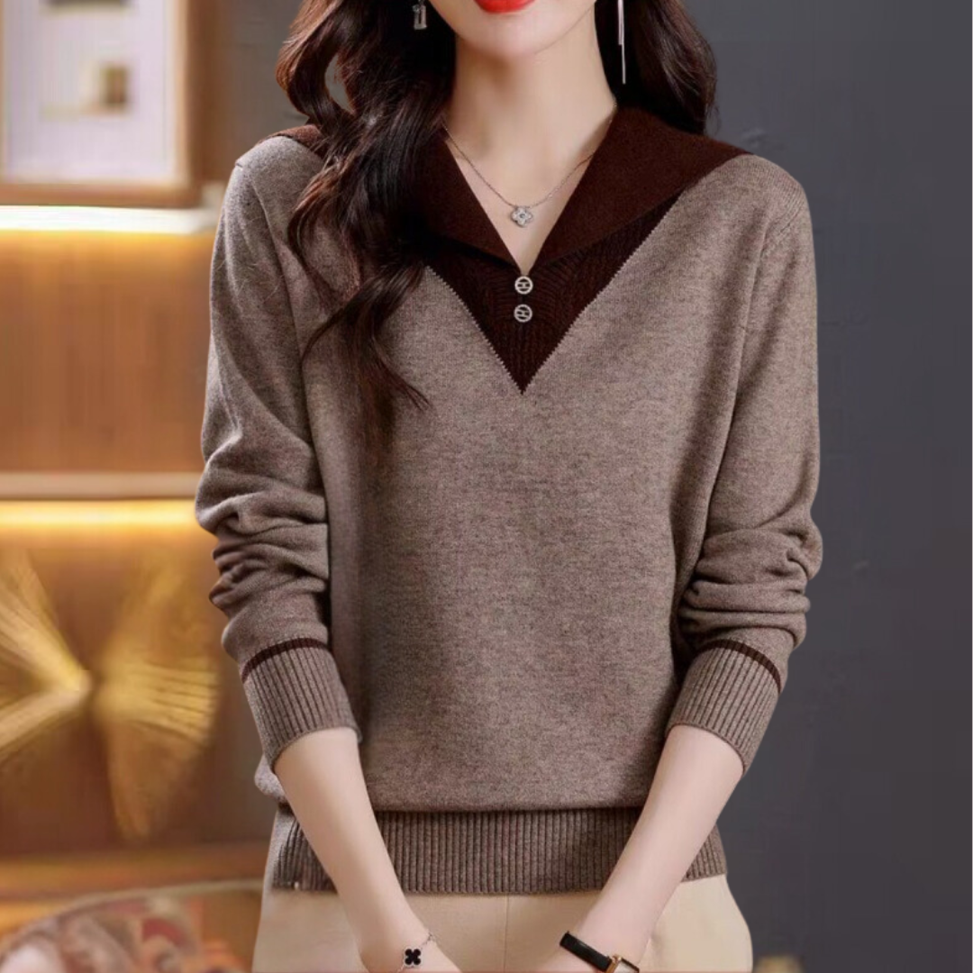 Ciri - Trendy Summer Women's Sweater with V-Neck and Patchwork Details