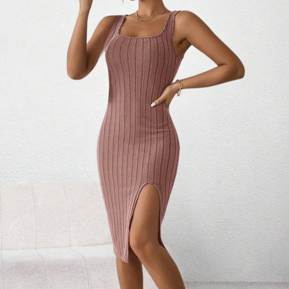 Alondra - Refined Summer Knitted Dress with Split