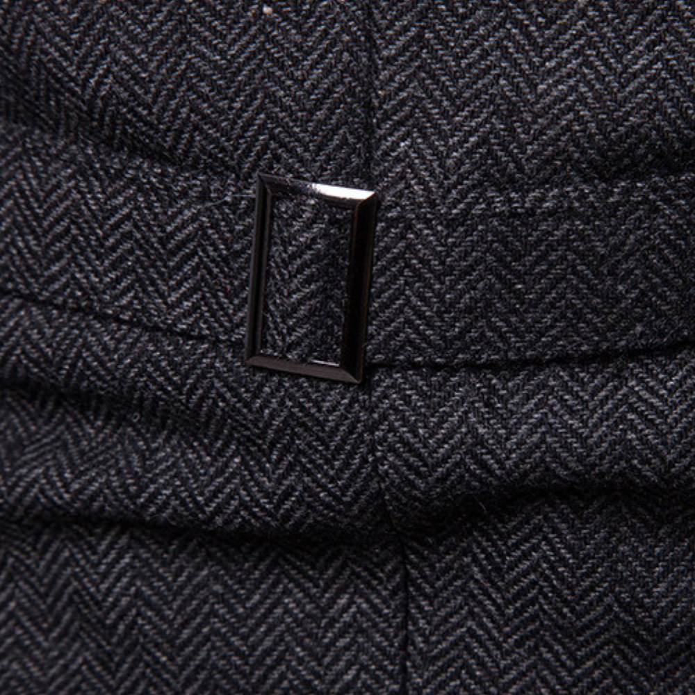OLIVER - Elegant summer gilet for men