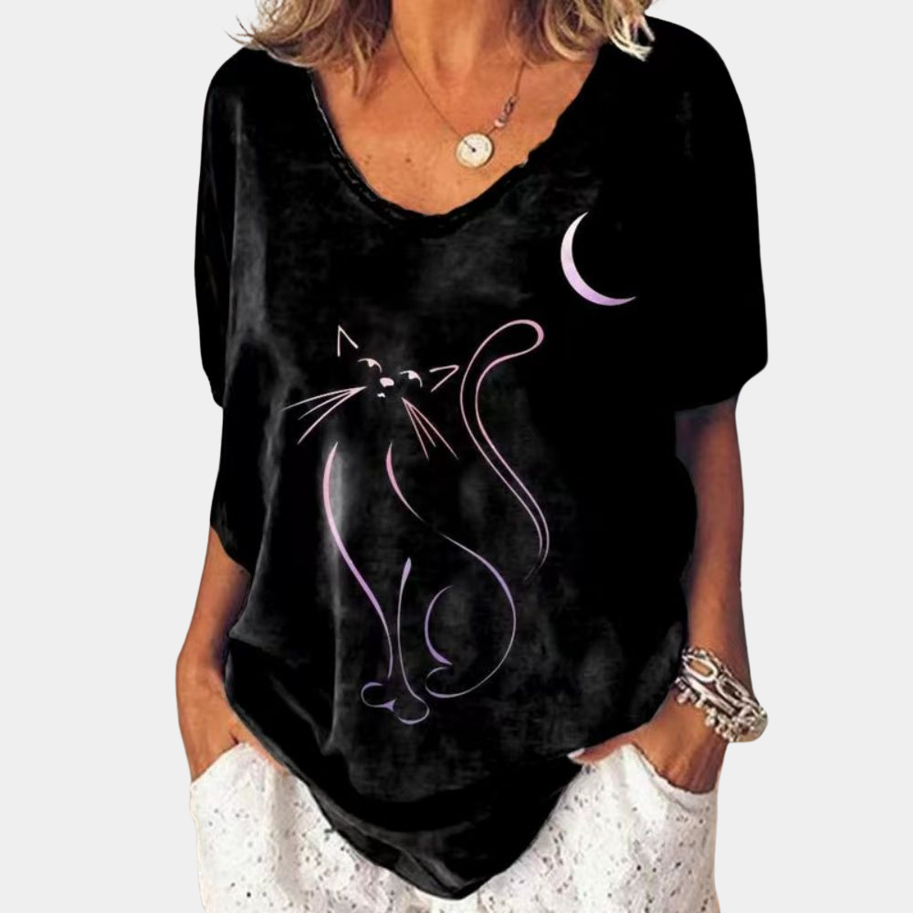 Trendy women's t-shirt with cat print for summer
