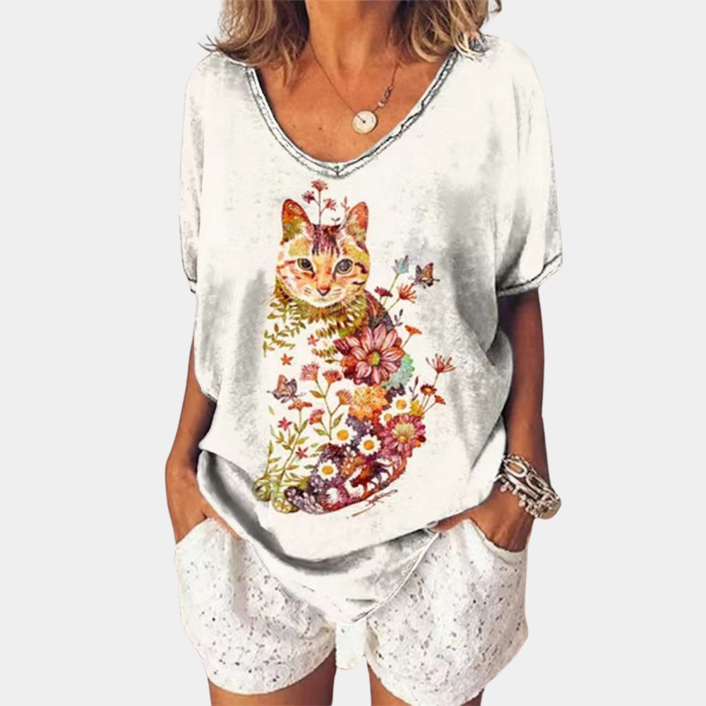 Trendy women's t-shirt with cat print for summer