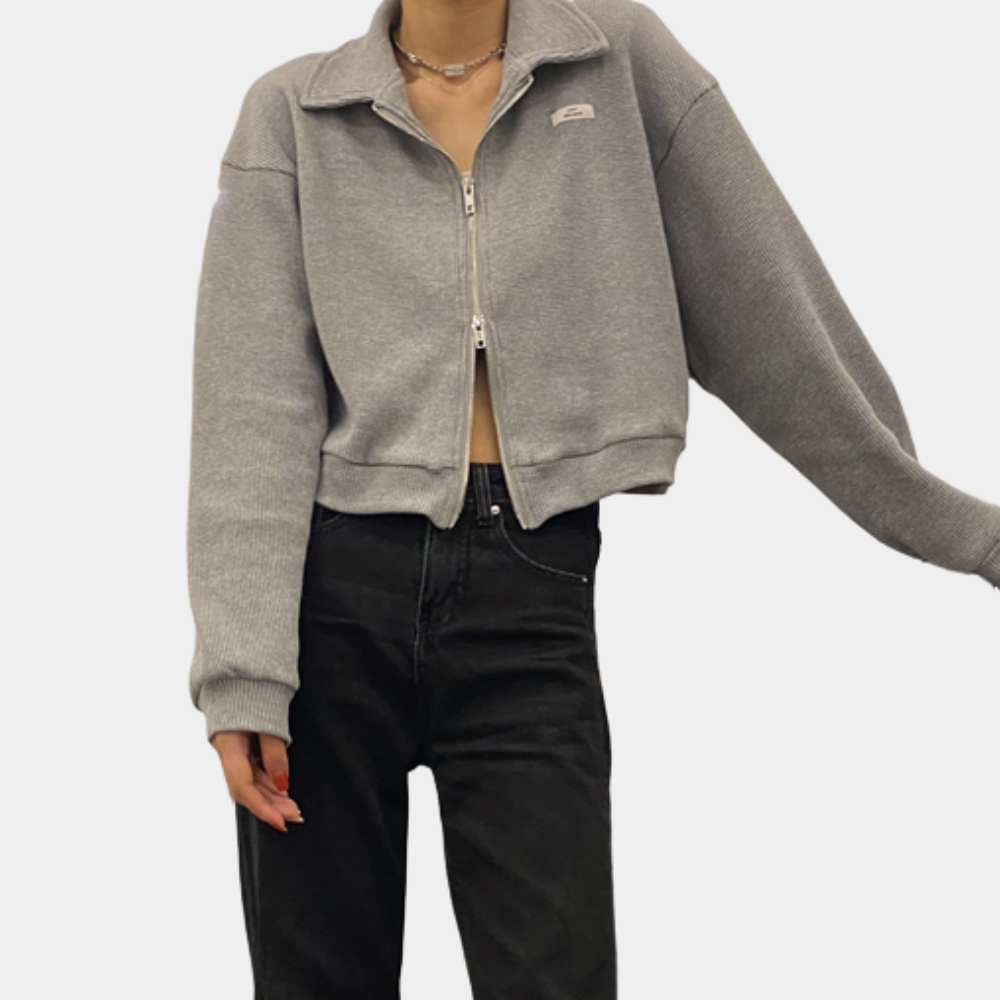 Short ladies' jacket with zip for summer