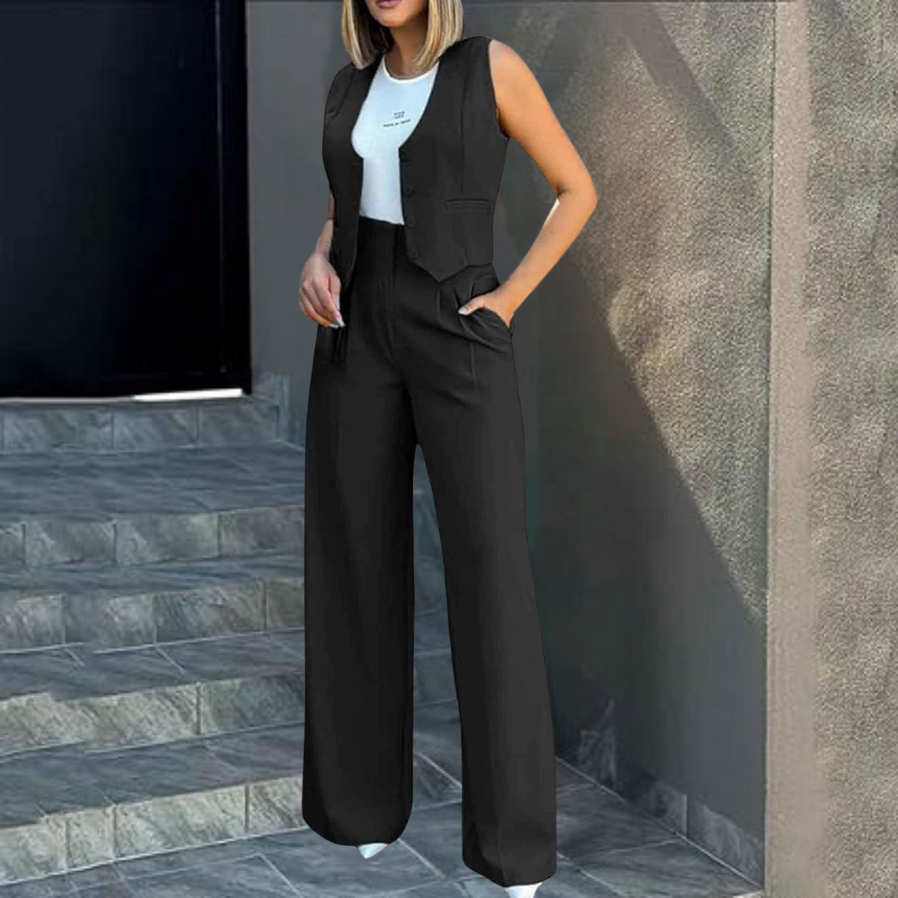 Trendy summer cardigan and trousers for women