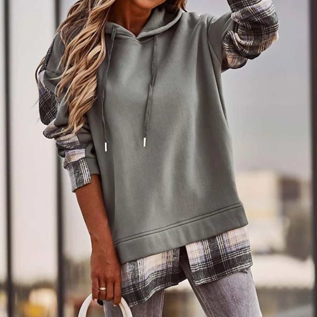 April - Elegant Long Sleeve Jumper in Patchwork Design for Summer