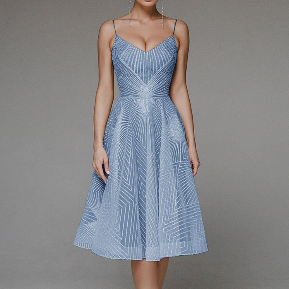 Blanca - Fashionable Summer Dress with Elegant Open Back