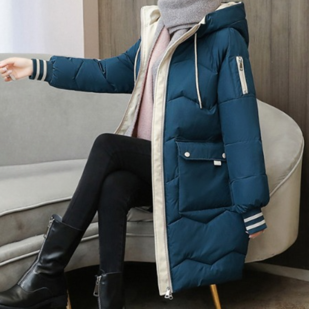 Cyra - Comfortable and stylish women's jacket with hood