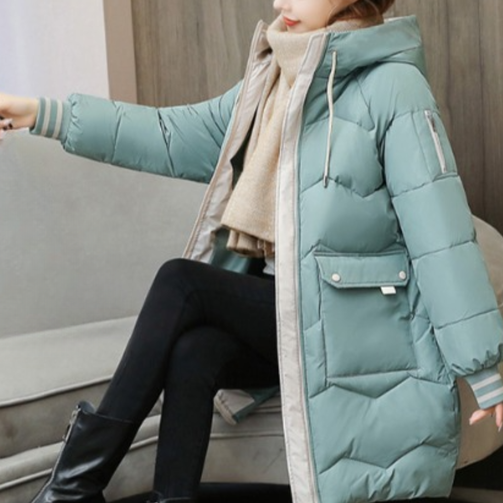 Cyra - Comfortable and stylish women's jacket with hood