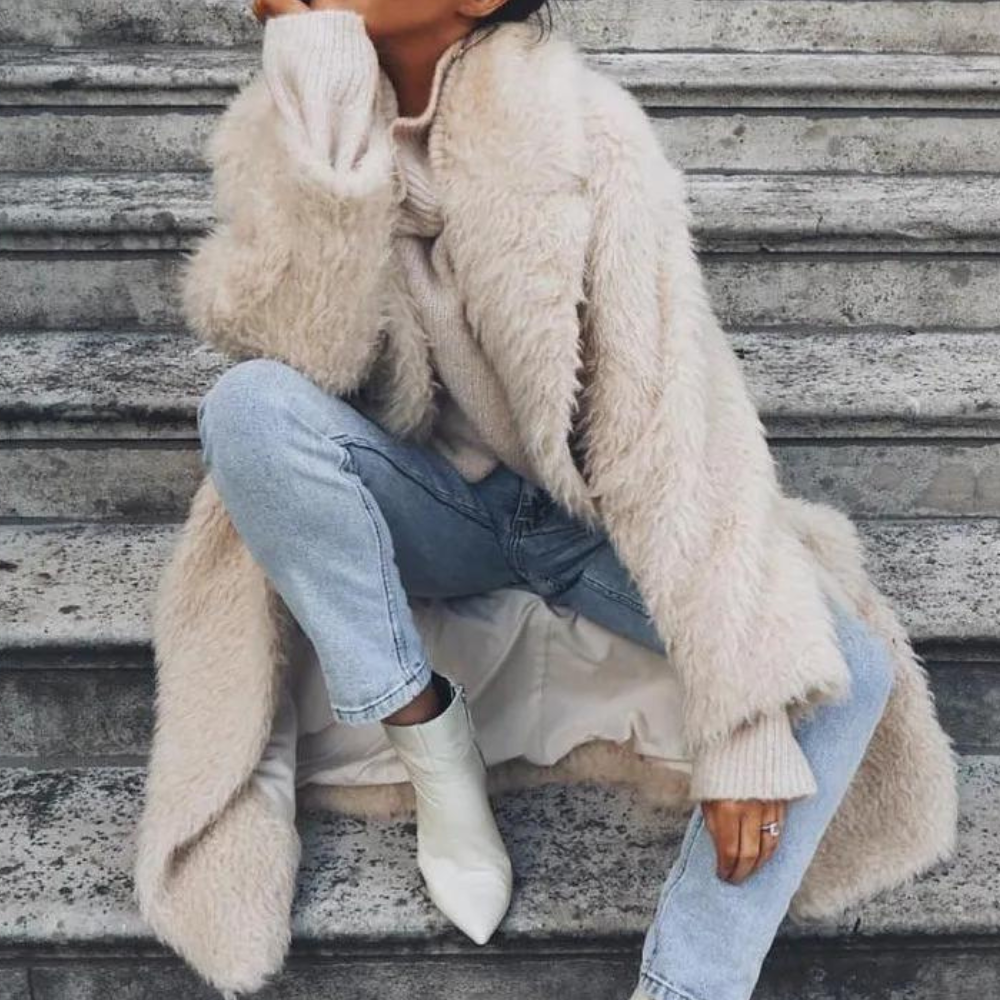 TARA - Stylish Plush Winter Coat for Women